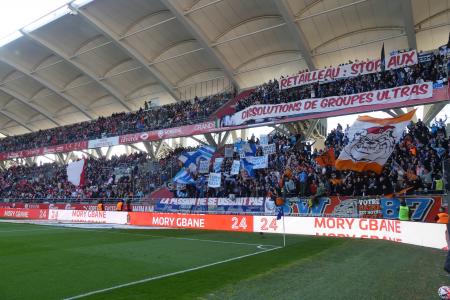 27-REIMS-OM 02.jpg